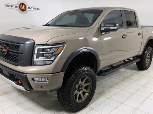 Used 2023 Nissan Titan PRO-4X w/ Pro-4x Convenience Package image 5