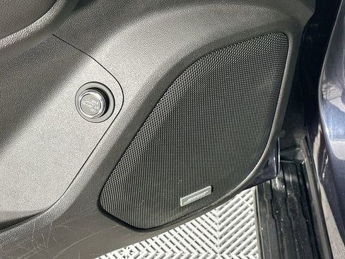 Used 2019 GMC Acadia Denali w/ Technology Package image 28