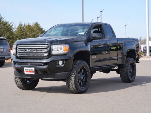 Used 2017 GMC Canyon SLE w/ All Terrain X Package image 7