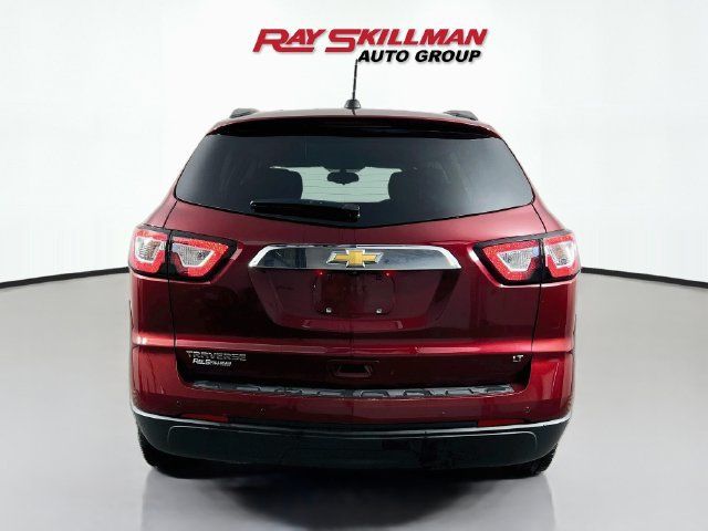 Used 2017 Chevrolet Traverse LT w/ Style and Technology Package FWD image 6