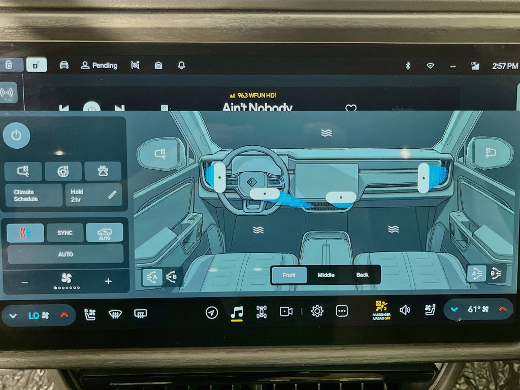 Used 2024 Rivian R1S Adventure Quad AWD/4WD image 19