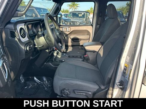 Used 2024 Jeep Wrangler Unlimited Sport AWD/4WD image 10