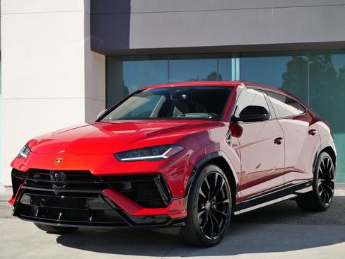 Used 2023 Lamborghini Urus S image 13