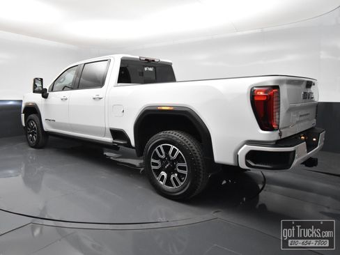 Used 2023 GMC Sierra 2500 AT4 w/ AT4 Premium Plus Package image 5