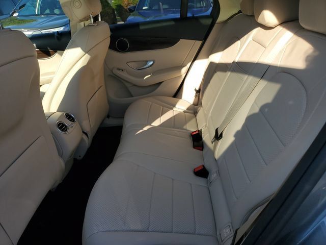Used 2021 Mercedes-Benz GLC 300 image 17