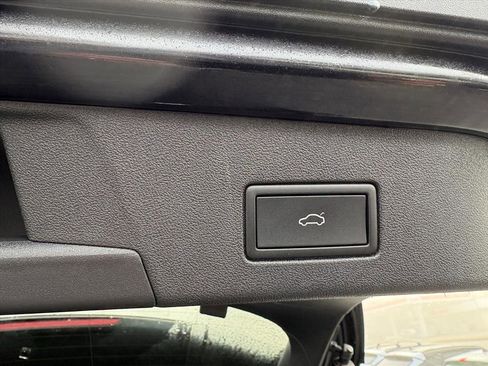 Used 2023 Volkswagen ID.4 Pro S image 22