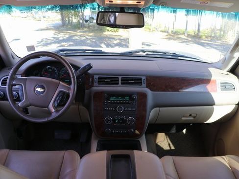 Used 2013 Chevrolet Silverado 2500 LTZ w/ LTZ Plus Package image 16