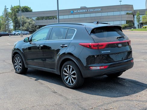 Used 2019 Kia Sportage EX w/ Option Group 040 AWD/4WD image 3