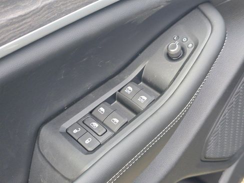 New 2026 Jeep Grand Cherokee Altitude AWD/4WD image 28