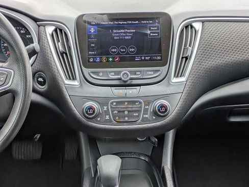 Used 2024 Chevrolet Malibu LT FWD image 17