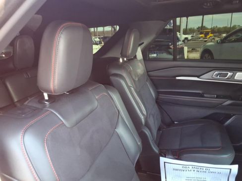 Certified 2025 Ford Explorer ST w/ Sun And Sound Package AWD/4WD image 15