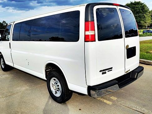 Used 2012 Chevrolet Express 3500 LT w/ LT Preferred Equipment Group RWD image 7