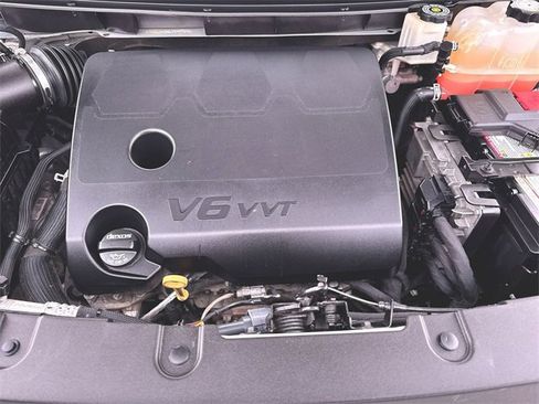 Used 2020 Chevrolet Traverse LT w/ LT Premium Package image 30