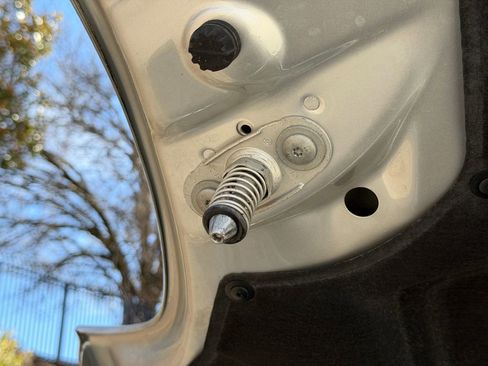 Used 2000 BMW Z8 image 64