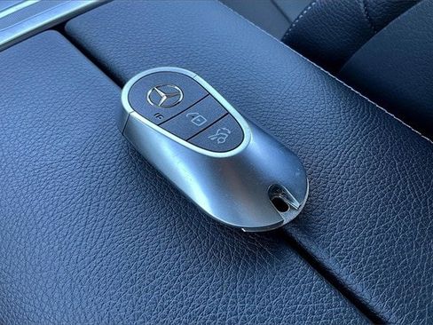 Certified 2025 Mercedes-Benz CLE 300 4MATIC Coupe image 39