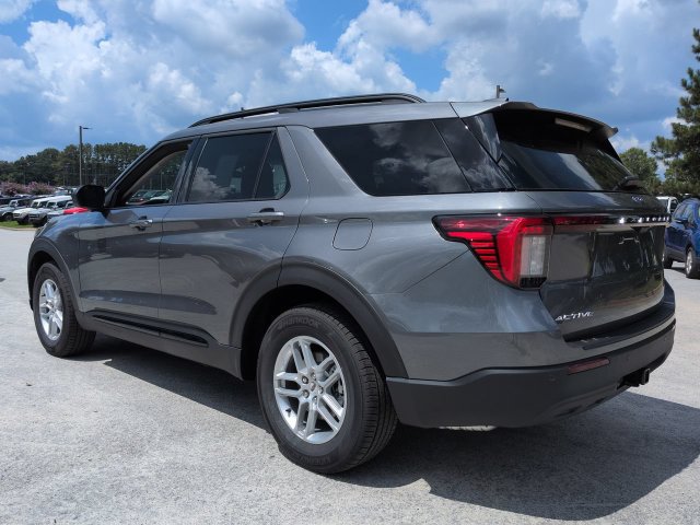 New 2026 Ford Explorer Active RWD image 6