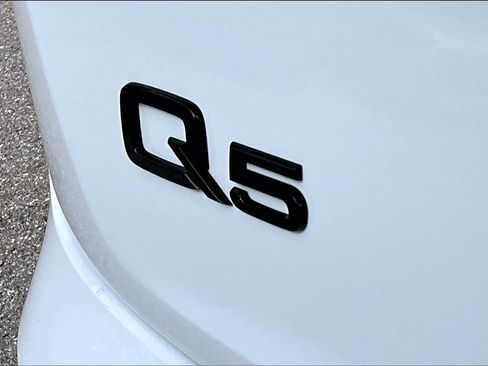 Used 2025 Audi Q5 e Premium Plus w/ Premium Plus Package AWD/4WD image 10