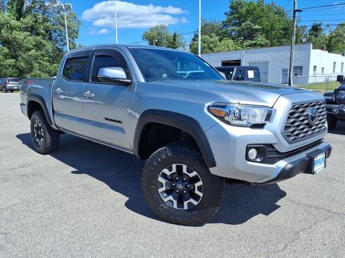 Used 2023 Toyota Tacoma TRD Off-Road AWD/4WD image 2