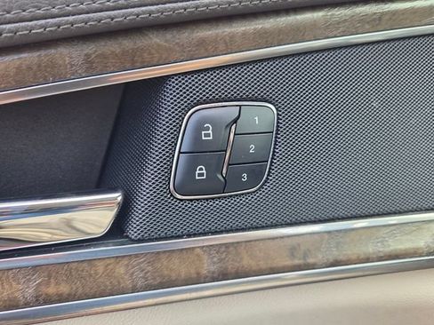 Used 2018 Lincoln MKX Reserve FWD image 28