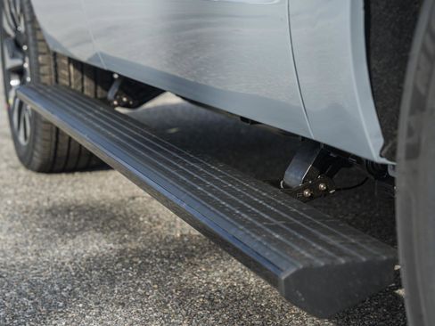 New 2025 Ford Expedition Platinum w/ Driver's Package image 23