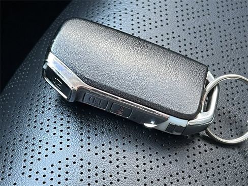 Used 2022 Kia Sorento S w/ Panoramic Sunroof Package image 33