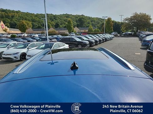 New 2026 Volkswagen Atlas Cross Sport SE image 14