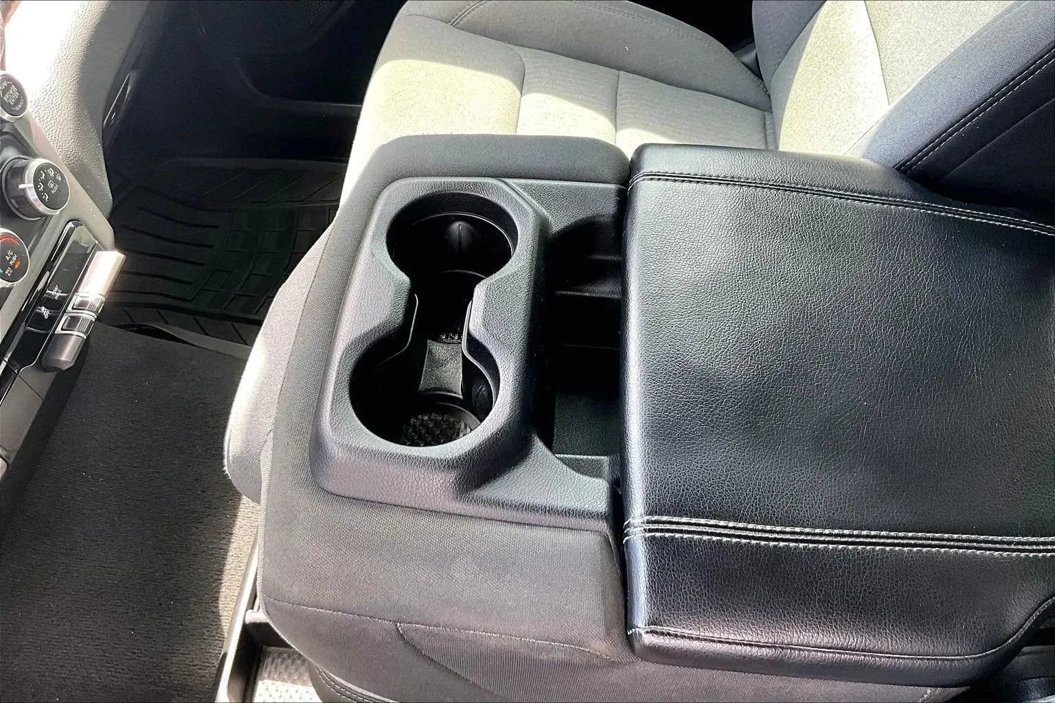 Used 2019 RAM 1500 Big Horn AWD/4WD image 14