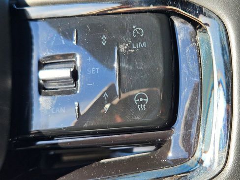 Used 2023 Land Rover Range Rover Sport SE Dynamic image 26