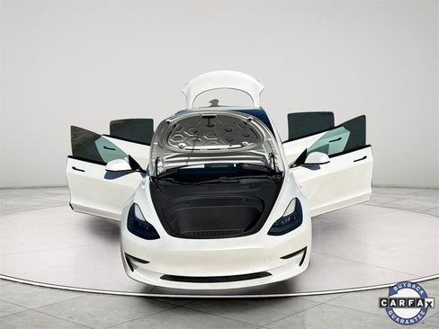 Used 2021 Tesla Model 3 Long Range image 23
