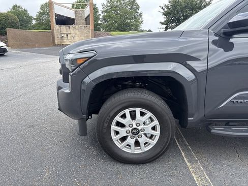 Certified 2025 Toyota Tacoma SR5 RWD image 30