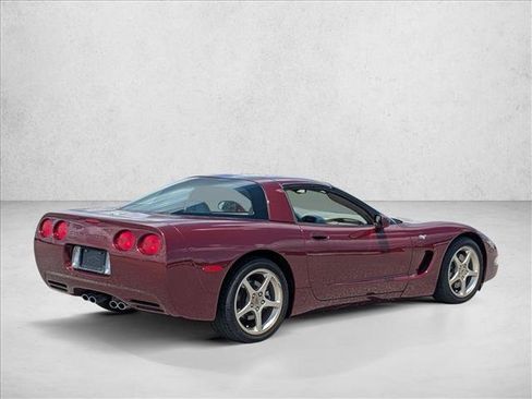 Used 2003 Chevrolet Corvette Coupe w/ Preferred Equipment Group RWD image 5