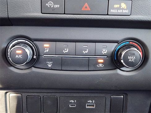 Used 2024 Nissan Frontier SV image 20