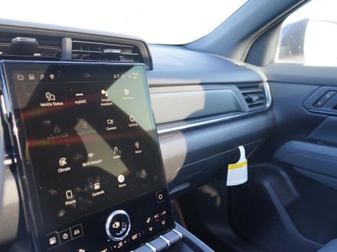 New 2026 GMC Terrain AT4 image 17