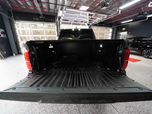 Used 2024 Toyota Tacoma Limited image 27