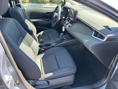 Certified 2025 Toyota Corolla LE image 30