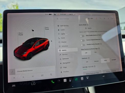 Used 2022 Tesla Model Y Long Range AWD/4WD image 55