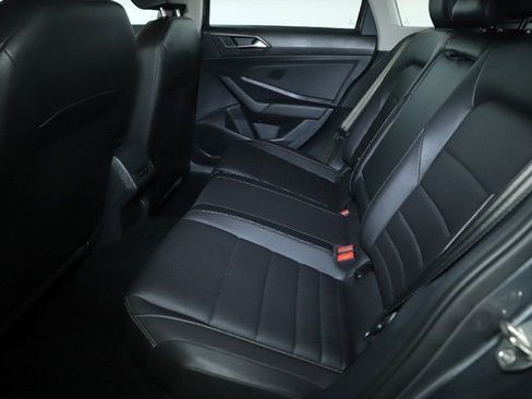 Used 2021 Volkswagen Jetta SE w/ SE Cold Weather Package FWD image 14