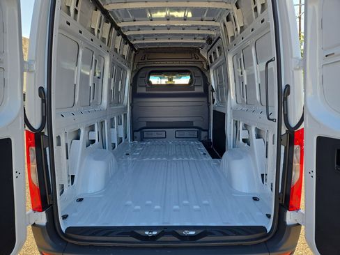 New 2026 Mercedes-Benz Sprinter 2500 image 12