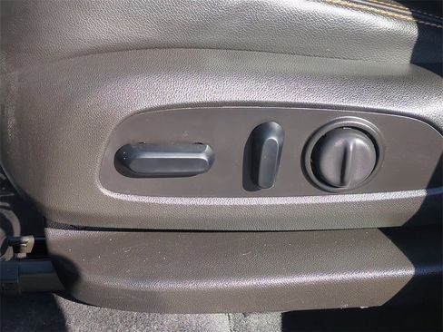 Used 2021 GMC Terrain SLT w/ LPO, Floor Liner Package image 22