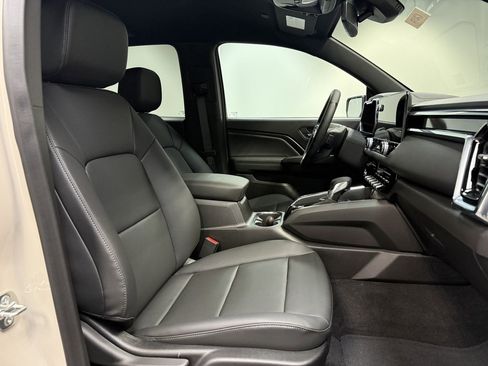 New 2026 GMC Canyon Elevation w/ Convenience Package image 14