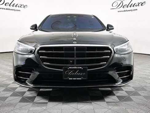 Used 2023 Mercedes-Benz S 500 4MATIC w/ AMG Line image 2