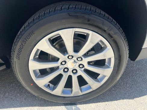 New 2026 Chevrolet Tahoe Premier w/ Sun And Tow Package AWD/4WD image 34