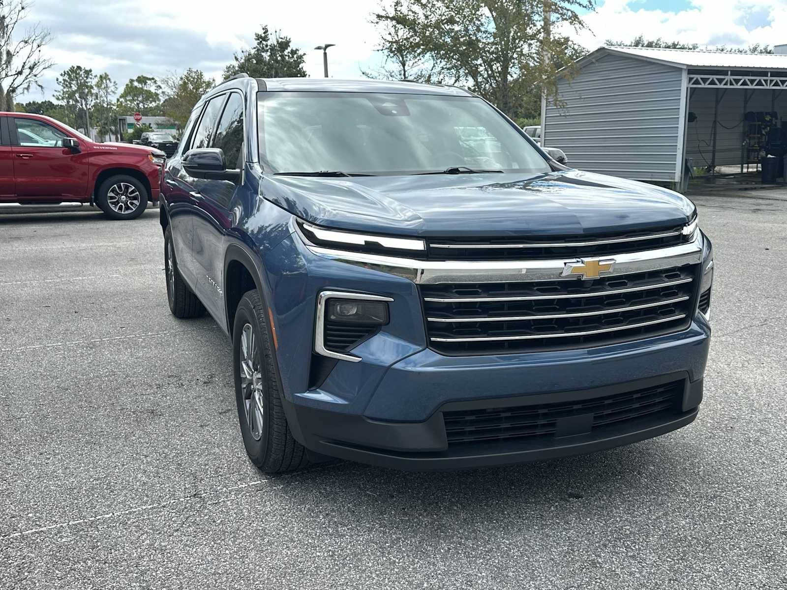 Certified 2025 Chevrolet Traverse LT FWD image 8