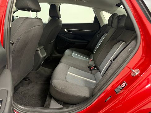 Used 2021 Hyundai Sonata SE FWD image 17