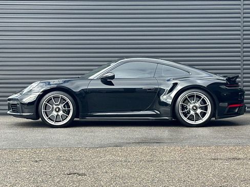Used 2022 Porsche 911 Turbo S image 2