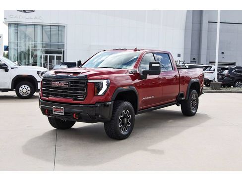Used 2025 GMC Sierra 2500 AT4X AWD/4WD image 2