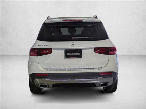 New 2026 Mercedes-Benz GLB 250 image 7