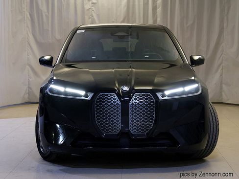 Used 2023 BMW iX M60 image 5