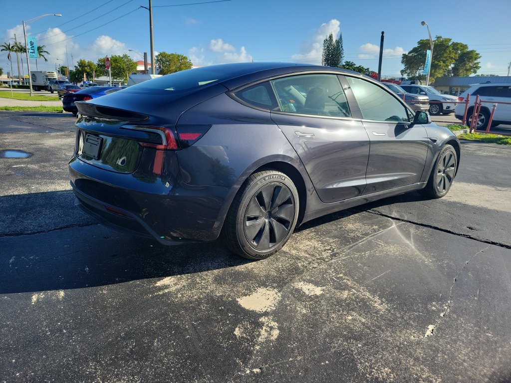 Used 2025 Tesla Model 3 RWD image 7