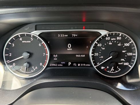 Used 2025 Nissan Rogue SV AWD/4WD image 19